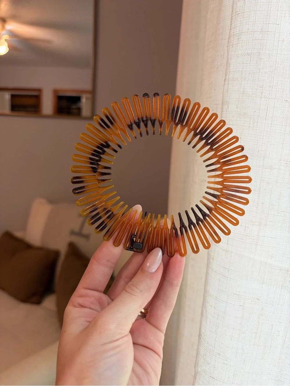 ✨3/$10✨ Tortoiseshell Spiral Hair Headband - Amber & Black